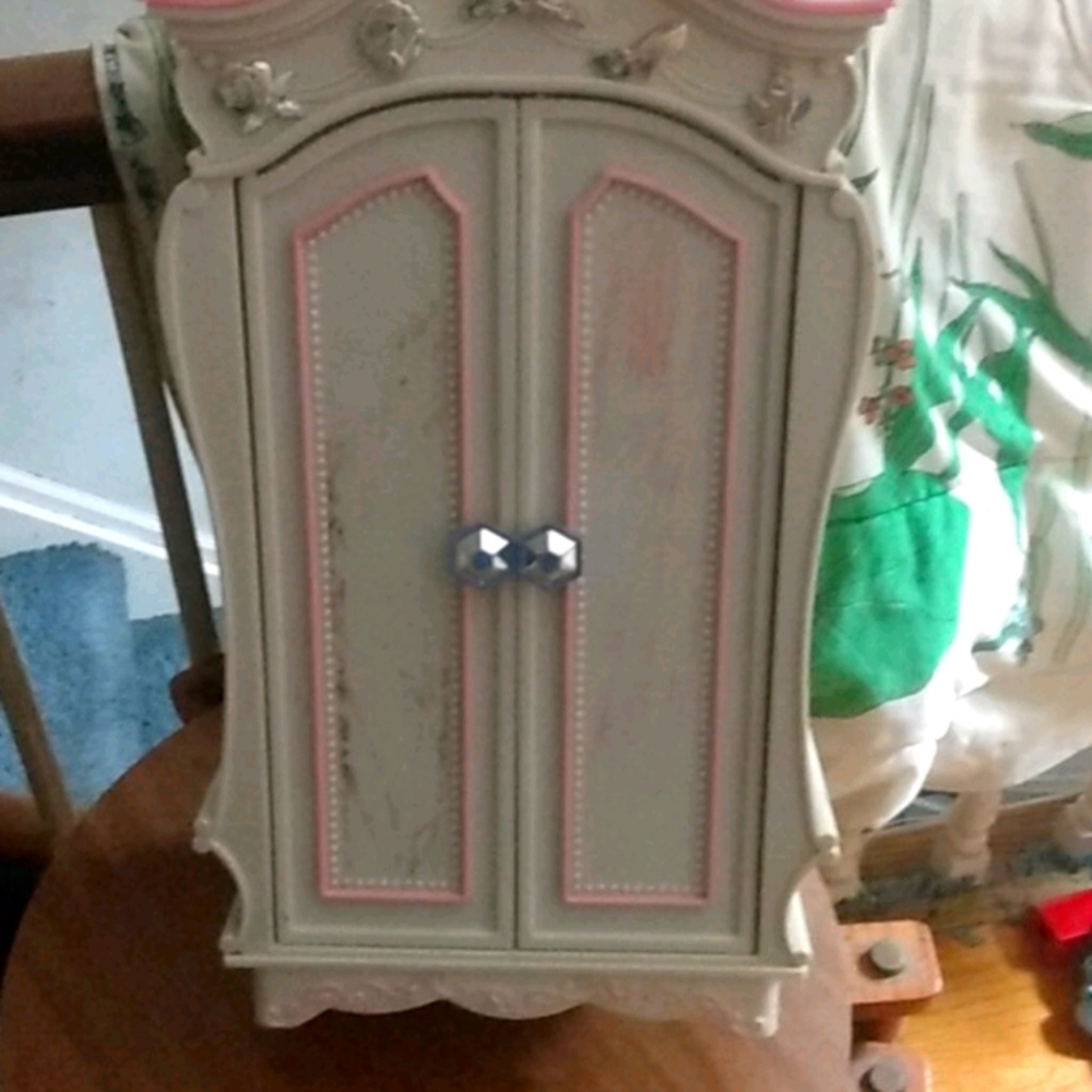 Pink n white dresser